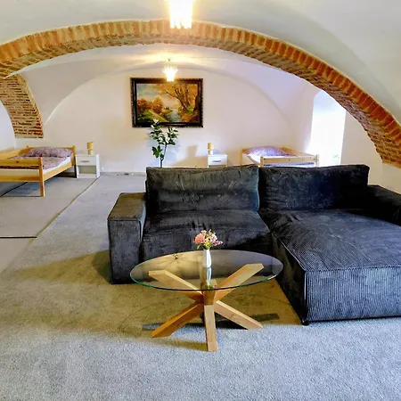 2 Apartman *